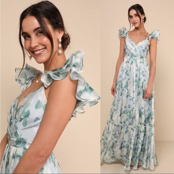 Light Blue and Sage Green Floral Ruffled Sleeve Chiffon Maxi Dress 🌿 - Picture 2 of 10